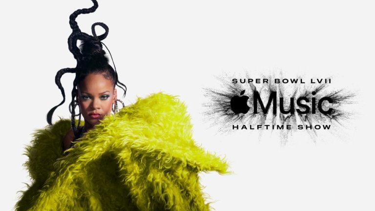 Super Bowl LVII Halftime Show Rihanna