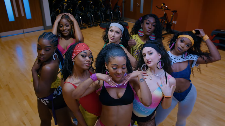 Mr Eazi Official Dance Video For 'Werser' 3
