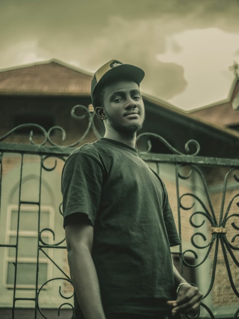 AMOS K