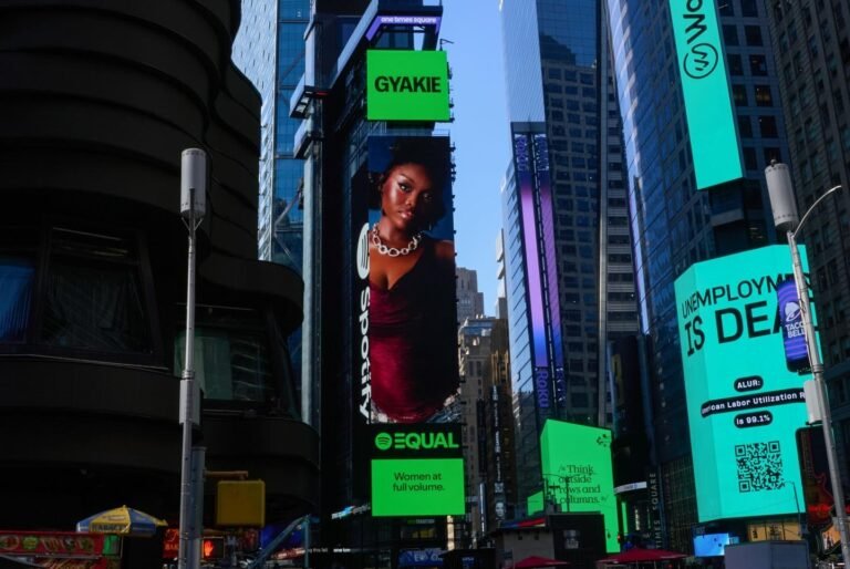 Gyakie New York’s Times Square